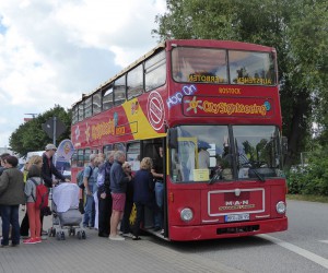 Hop On Hop Off Busse warten schon