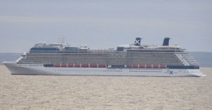 Celebrity Silhouette vor Sankt Petersburg