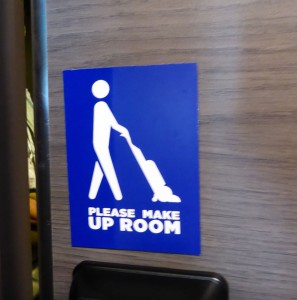 Magnet Make Up Room / Do Not Disturb