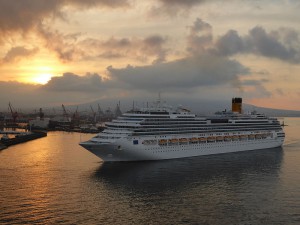 Einlaufen der Costa Fascinosa