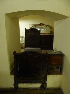 weg ist das Bett