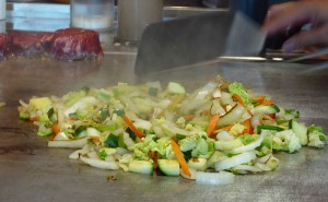 Gemüse wird gegrillt