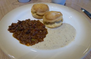 und Bicuits mit Gravy