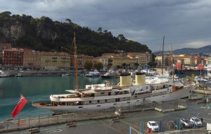 Yacht im Hafen von Nizza