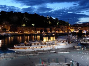 Nizza bei Nacht