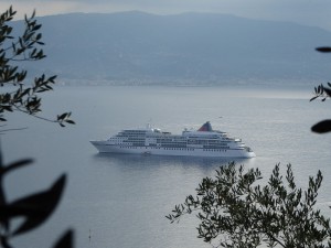 MS Europa vor Portofino