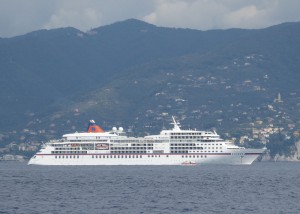MS Europa vor Portofino