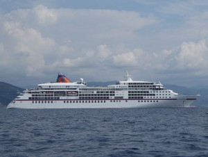 MS Europa vor Portofino