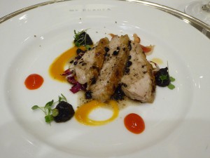 Perlhuhn mit Olive, Lavendel und Mango