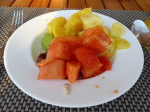 Obst mit Müsli