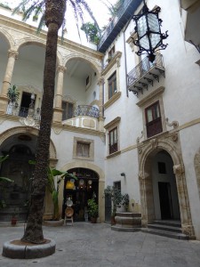 überraschender Innenhof