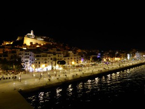 Blick auf Dalt Vila und Sa Penya