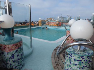 Pool am Lido Catalano