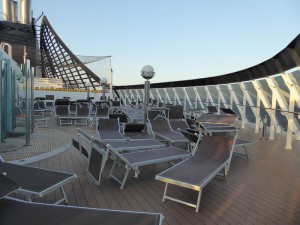 Sonnendeck bei der MSC Arena