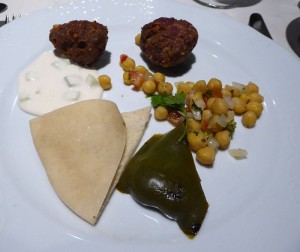 Nahöstlicher Mezze-Teller