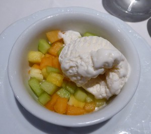 Minted fresh fruit salad à la mode