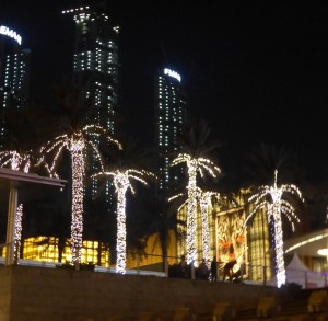 Dubai bei Nacht