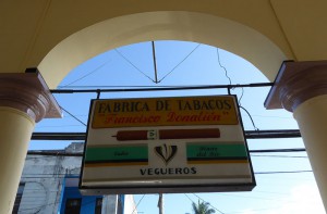 Fabrica de Tabacos "Francisco Donatién"