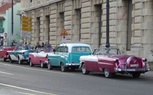 wartende Oldtimer-Taxis