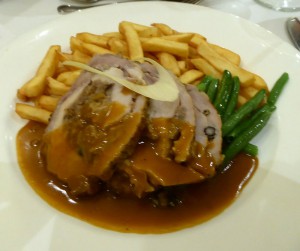 Pernil Relleno de Moros y Cristianos