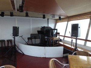 Helios Bar und Pool