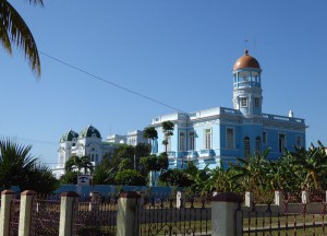 Palacio Azul und Club Cienfuegos
