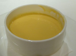 Kalte Mangosuppe