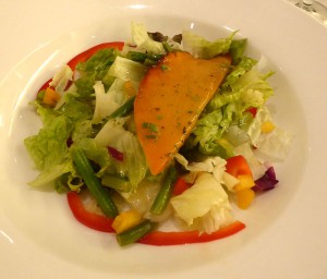 Kubanischer Kürbis, Pfeffer und grüne Bohnen Salat