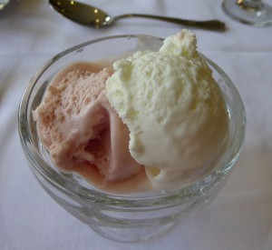 Guave- und Kokos-Eis