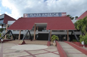 Plaza America