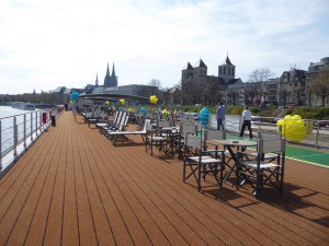 Sonnendeck hinten