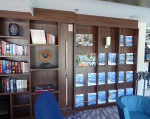 Panorama-Lounge Bibliothek