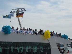 die Crew versammelt