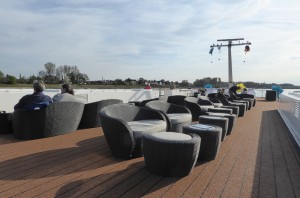 vordere Terrasse