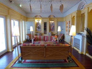 Hemingway Lounge