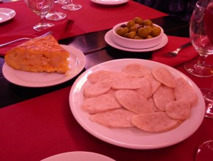 Oliven und "Weißwurst"