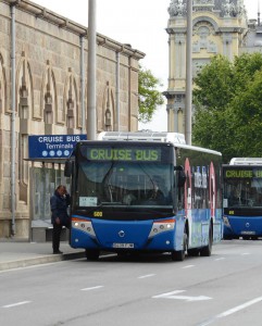 Hafenshuttle an der Columbus Säule