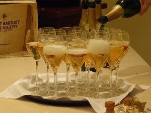Sekt mit Pfirsichlikör