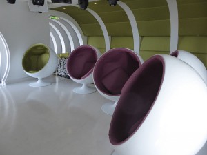 Teens Lounge Wave Club