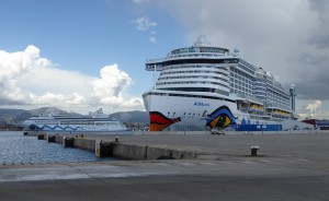 AIDAperla und AIDAaura in Palma de Mallorca