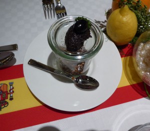 Oliventapenade und Kräutersalz