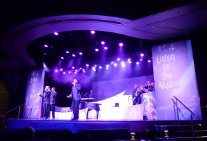 Welcome Show "Listen to the Music"