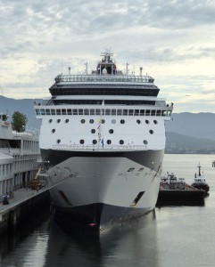 Celebrity Infinity am Canada Place