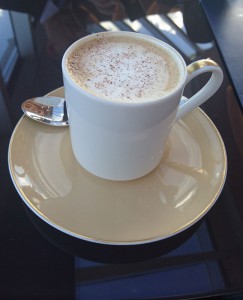 erst Mal ein Cappuccino