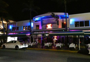 nächtlicher Spaziergang am Ocean Drive