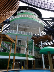 Einstieg zu den Rutschen und der Zip-Line