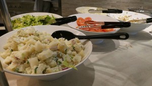 Mittagsauswahl im Biscayne Bay Buffet