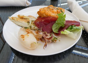 Mittagessen im Yacht Club Grill