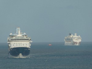 Marella Discovery und Norwegian Gem