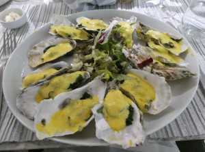 12 Hot Oysters
